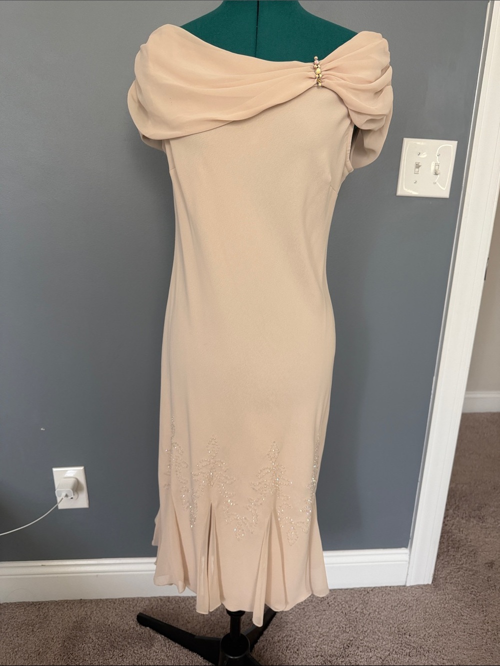 Vintage s.l.fashions off shoulder cream dress